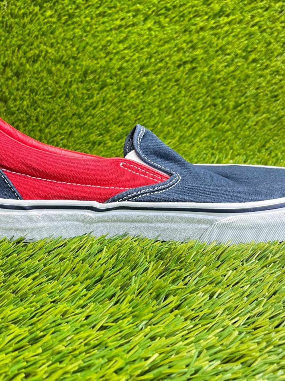 Vans Noah x OG Classic Slip-On Womens Size 8.5 Blue Red Athletic Shoes Sneakers - Picture 4 of 10